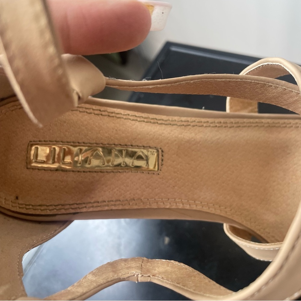 Nude strappy heels - Picture 6 of 6